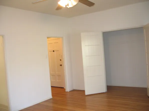 4262 W 1st St, Los Angeles, CA 90004
