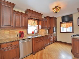2456 S 83rd St, West Allis, WI 53219