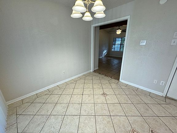 5th image of 3805 Pilgram Dr
