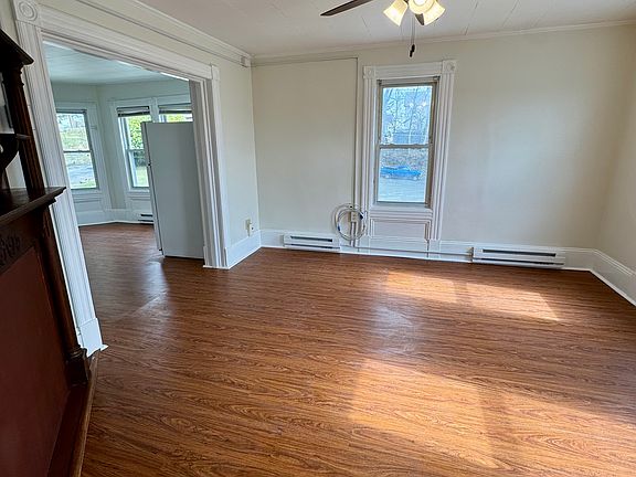 5th image of 11 Pleasant Ave #2