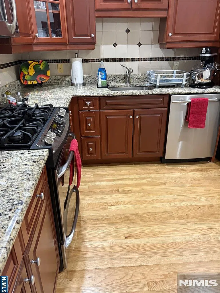 2 bed, 2.0 bath, $3,500 — Photo 4