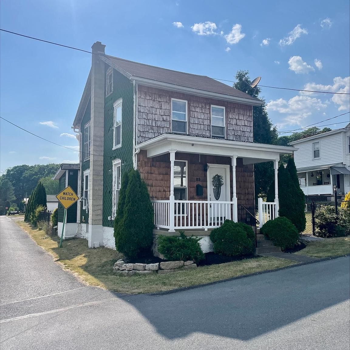 25 N Hand St, Tower City, PA 17980 Zillow
