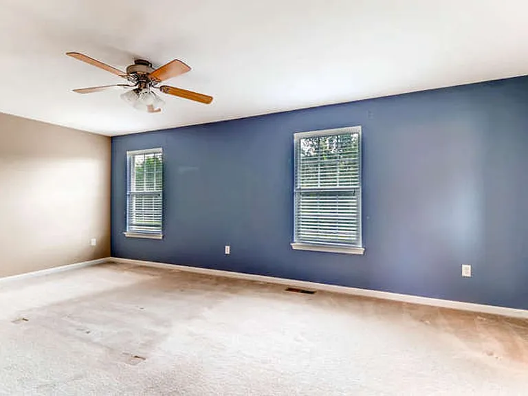 2315 Elderberry Dr — Photo 8