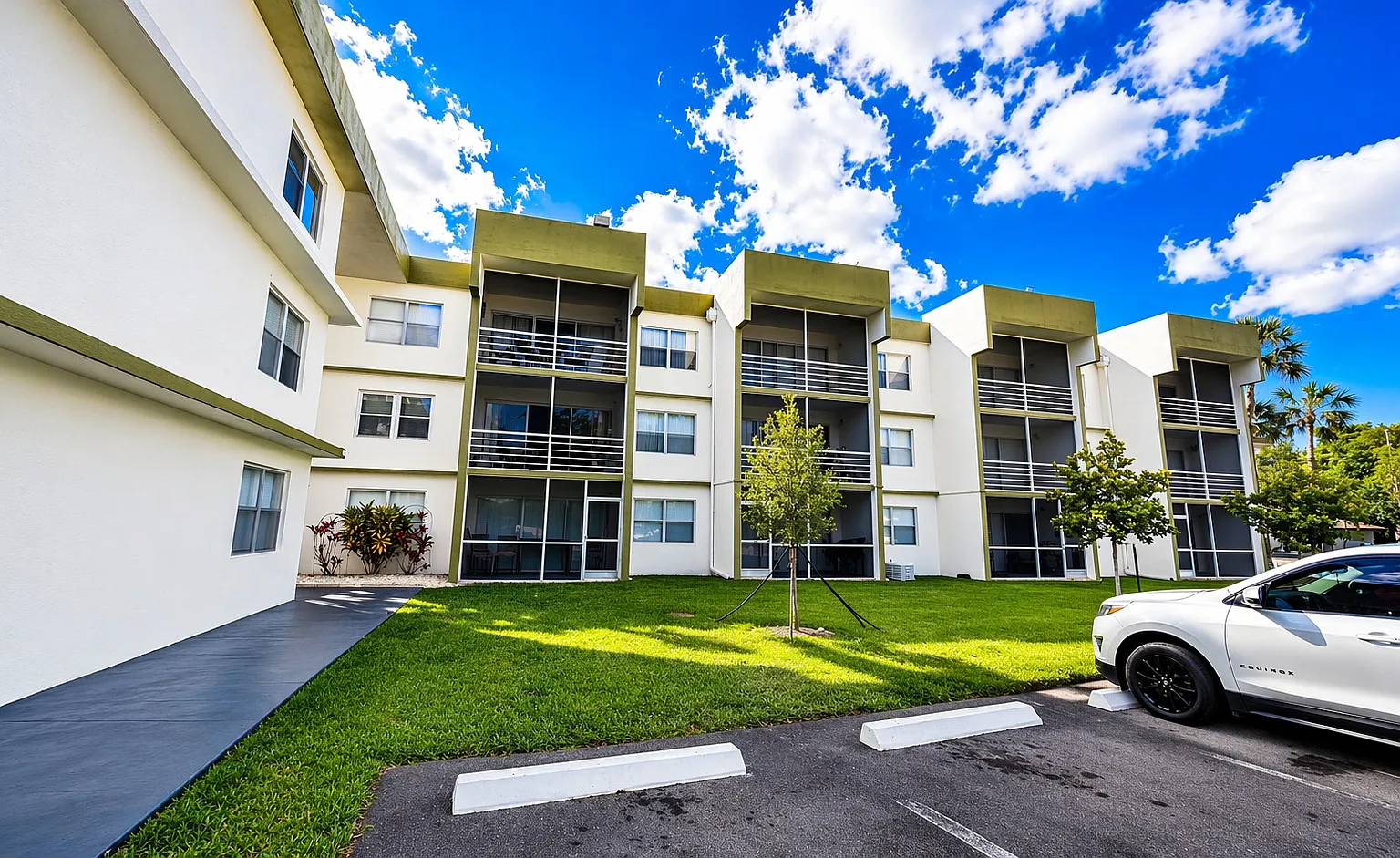 2 bed, 1252 sqft, $2,000 — Photo 2