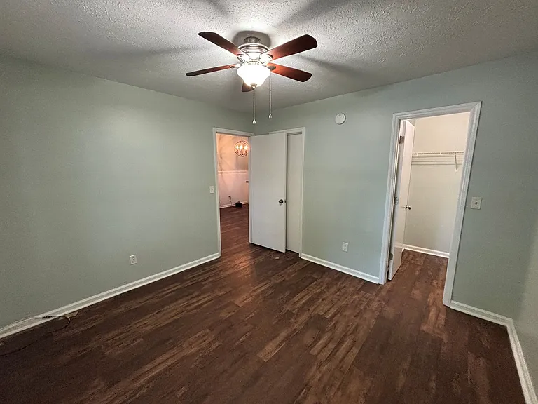 5202 Fox Ct — Photo 20