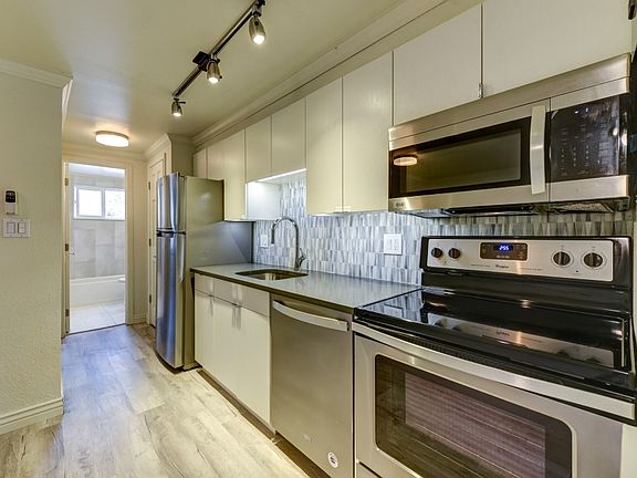 5th image of 3470 S Marion St APT 305