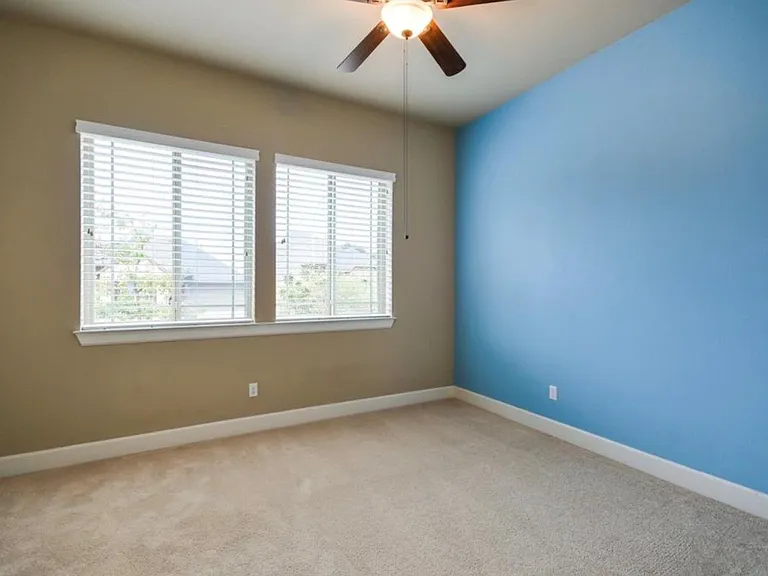 213 Simmons Dr — Photo 30