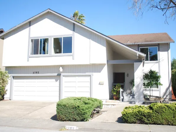 1702 Capistrano Drive, Petaluma, CA 94954