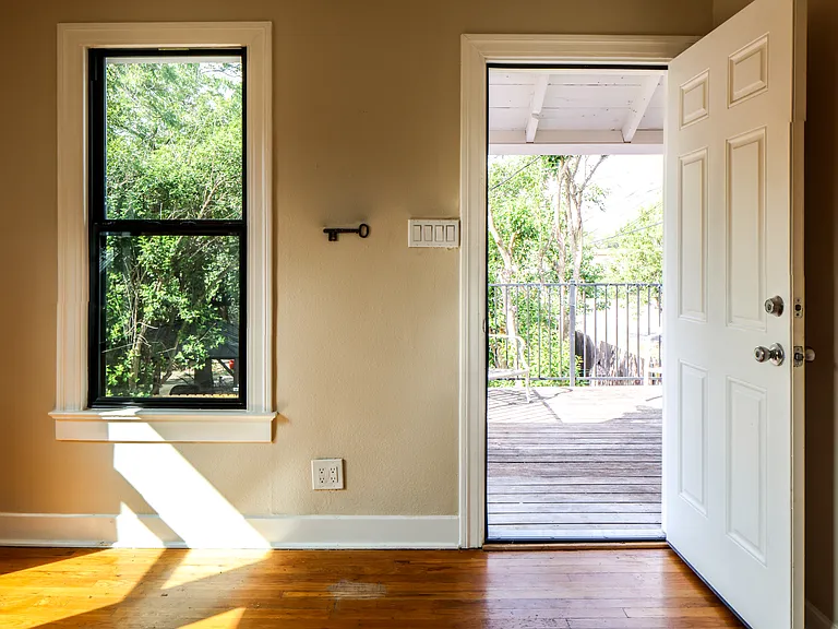 4412 Bellvue Ave #B — Photo 4