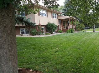 208 61st St, Downers Grove, IL 60516