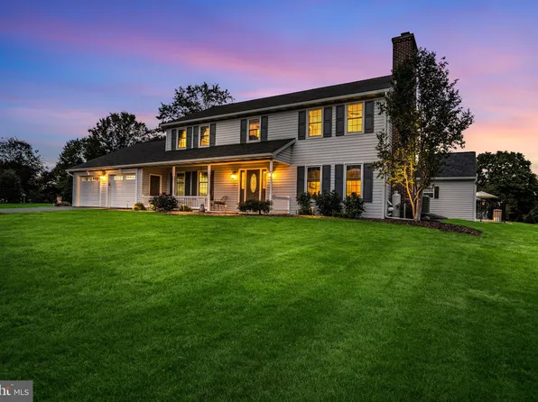 341 Bonnybrook Rd, Carlisle, PA 17015