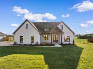 210 Hummingbird Way, Killen, AL 35645