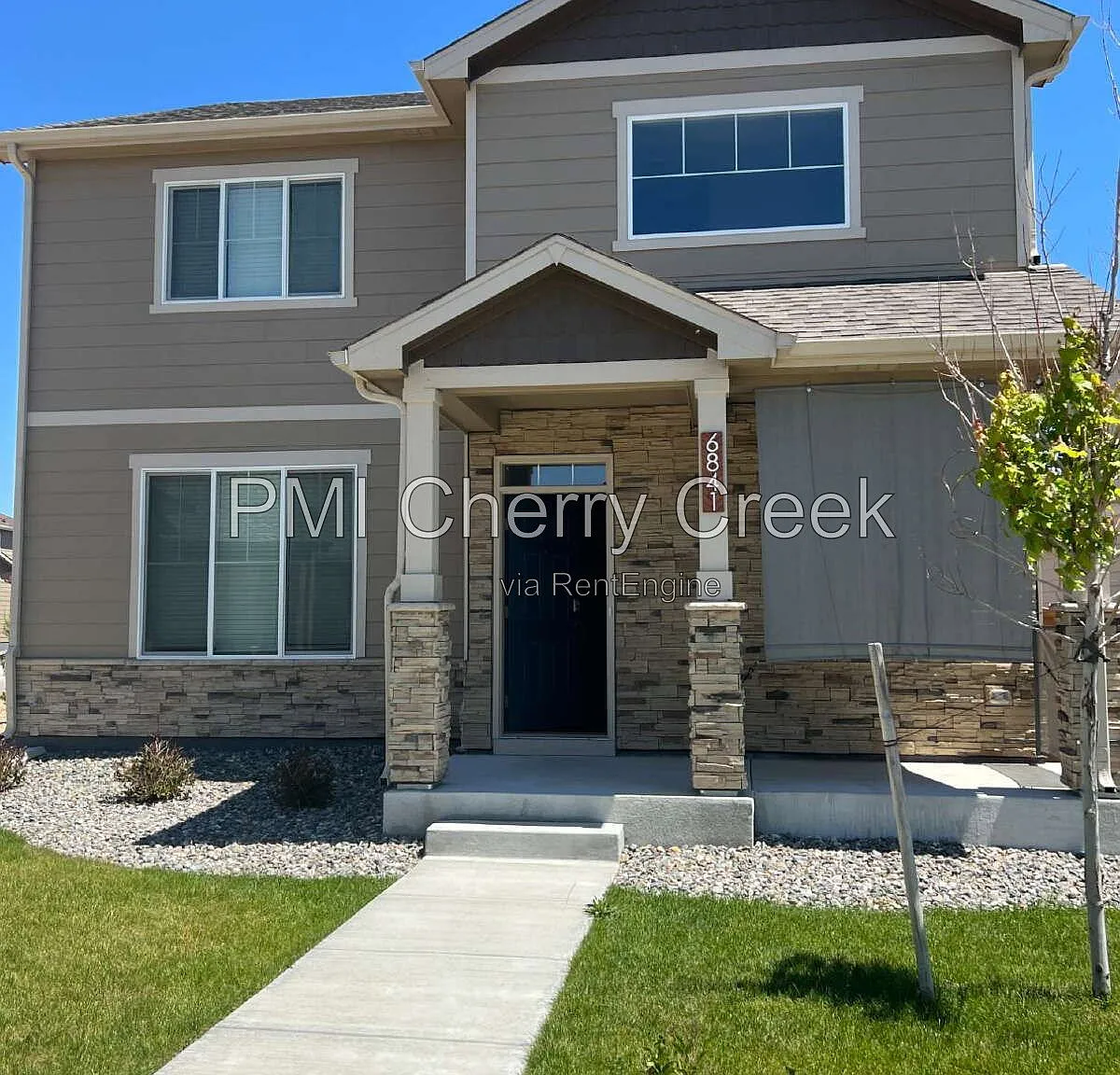 4 bed, 4.5 bath, 1882 sqft, $3,095 — Photo 3