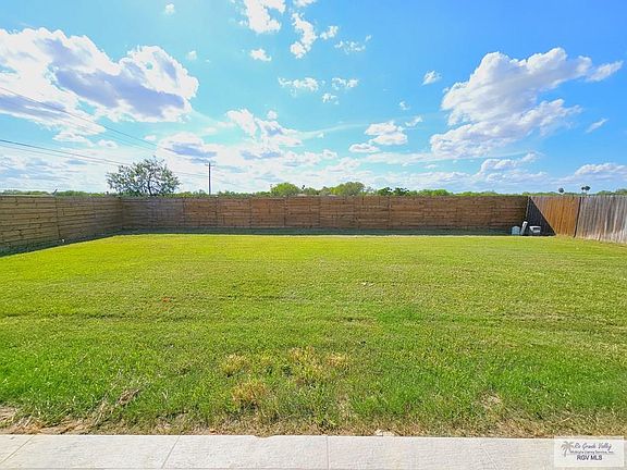 2nd image of 1434 White Oak Dr W