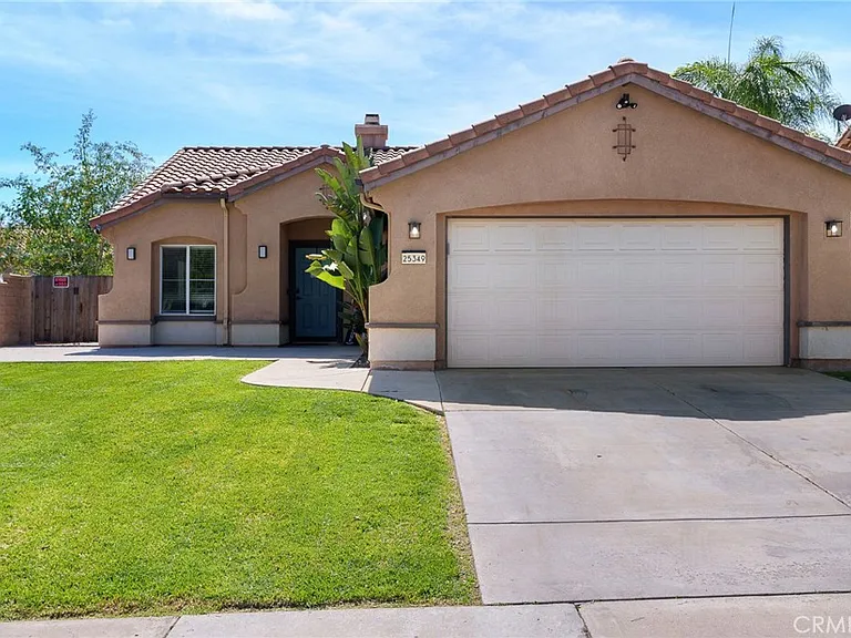 25349 Silverwood Ln — Photo 1