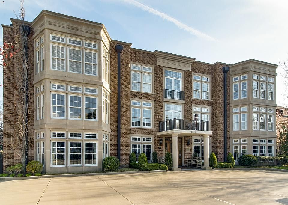 1st image of 3821 W End Ave Suite 301