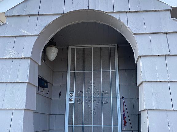 3rd image of 535 Lincoln St