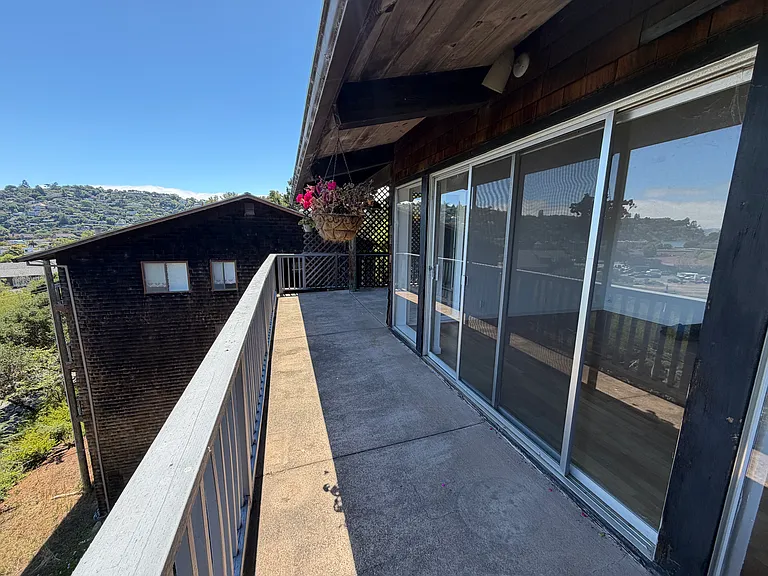 1335 Mar West St #6 — Photo 17