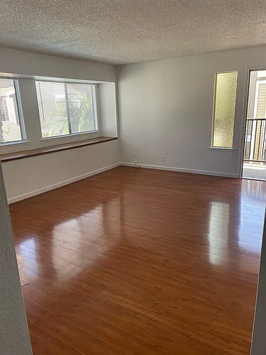 241 W Tulare Ave #C Photo 1