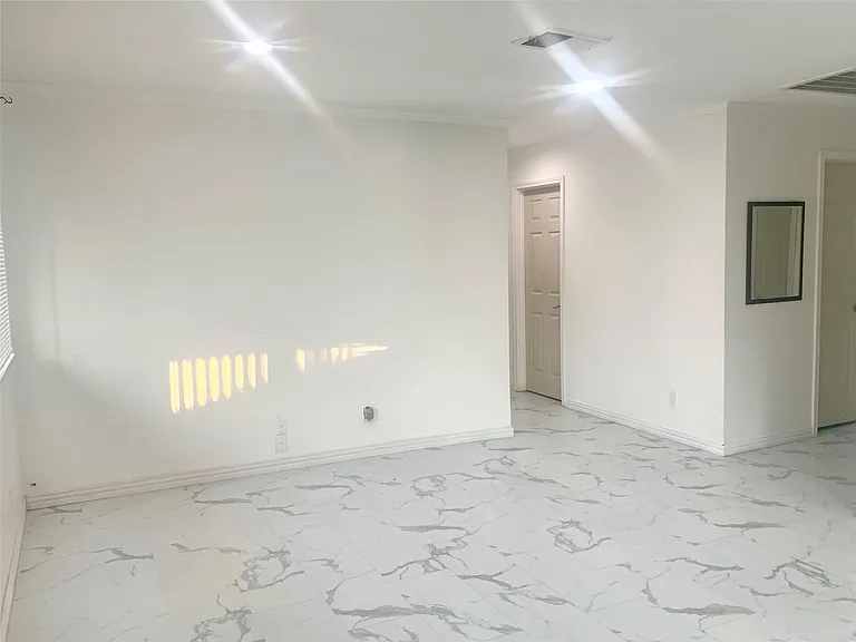 909 Silber Rd #57J — Photo 4