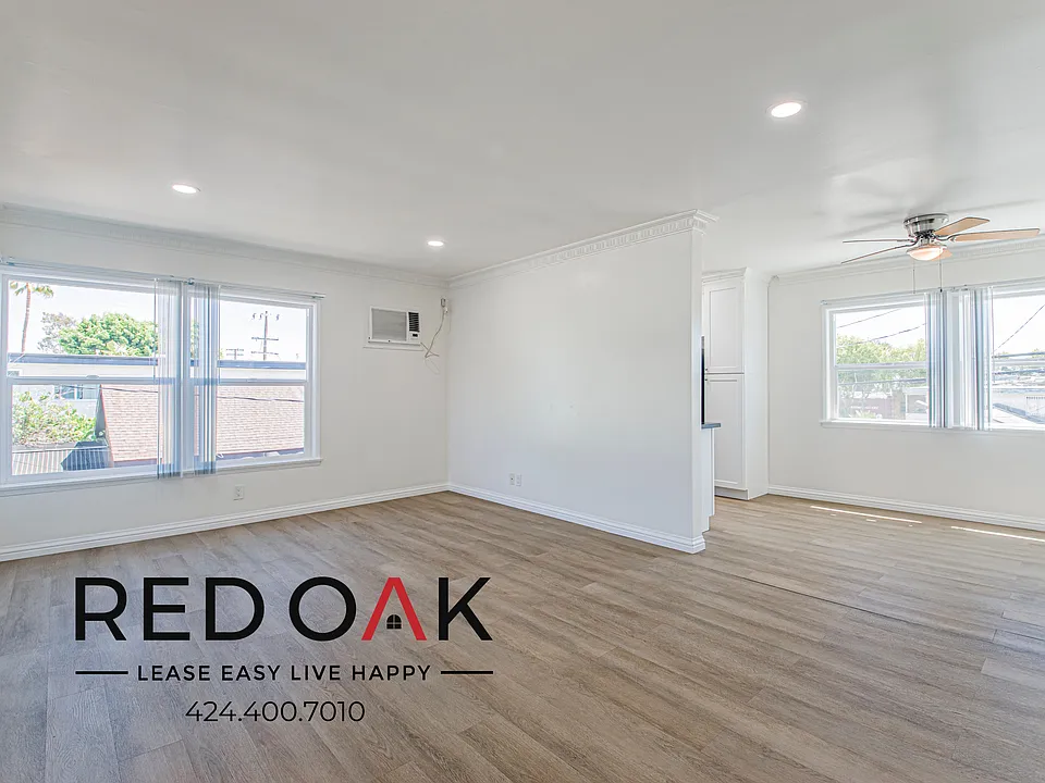 7528 Norton Ave #8