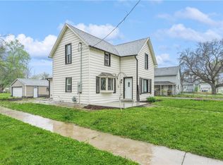 827 Shaw St, Des Moines, IA 50309