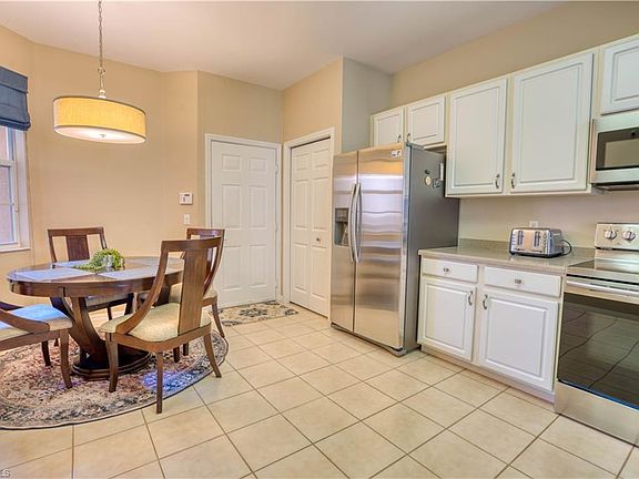 4th image of 9700 Foxhall Way Unit 4