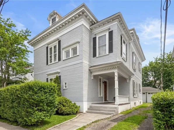 42 Mann Ave #2, Newport, RI 02840
