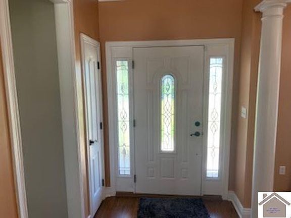 3rd image of 8285 Silver Ridge Dr