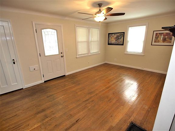 3rd image of 6937 Dianna Dr