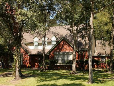 1915 Silver Bank Ct, Houston, TX, 77058