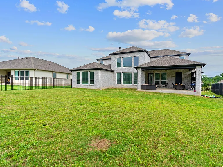 309 Pear Tree Ln — Photo 39