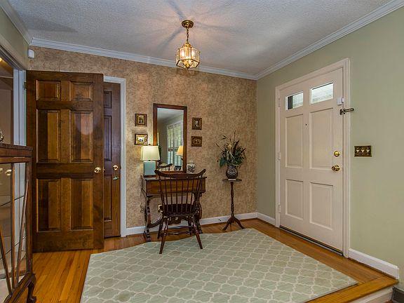 5th image of 407 Old Saybrook Dr