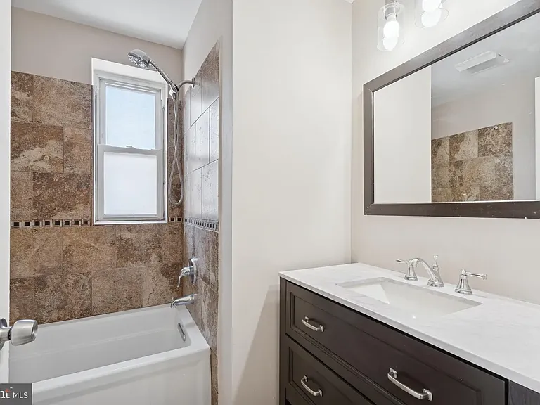 3343 Ravenwood Ave — Photo 12