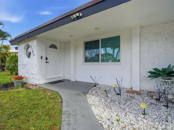 1185 NW 92nd Ave, Pembroke Pines, FL 33024