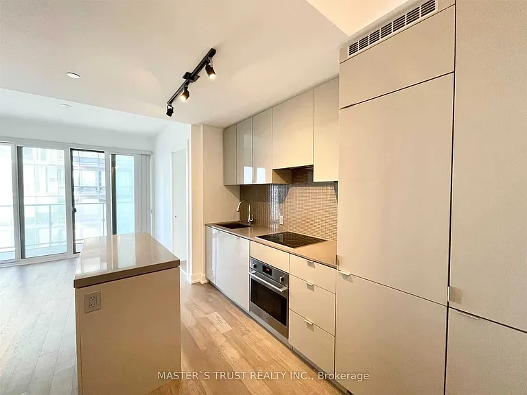 7 Grenville St #1601 — Photo 6