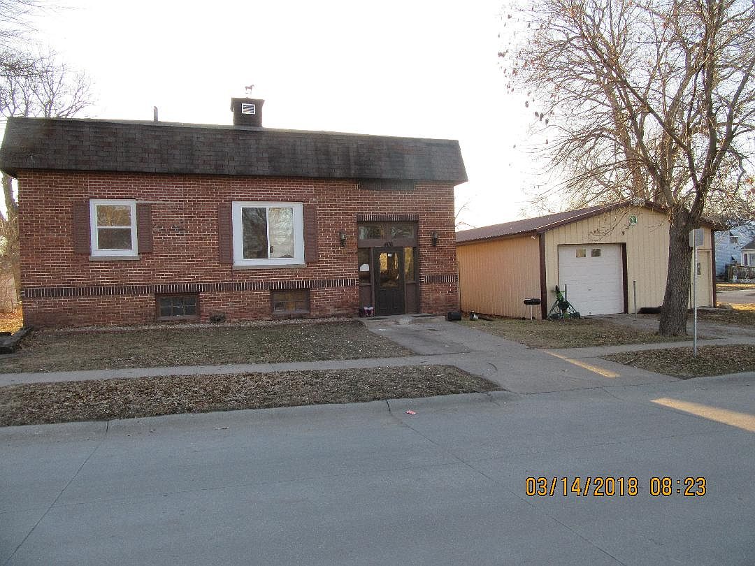 400 S 11th St Beatrice NE 68310 Zillow