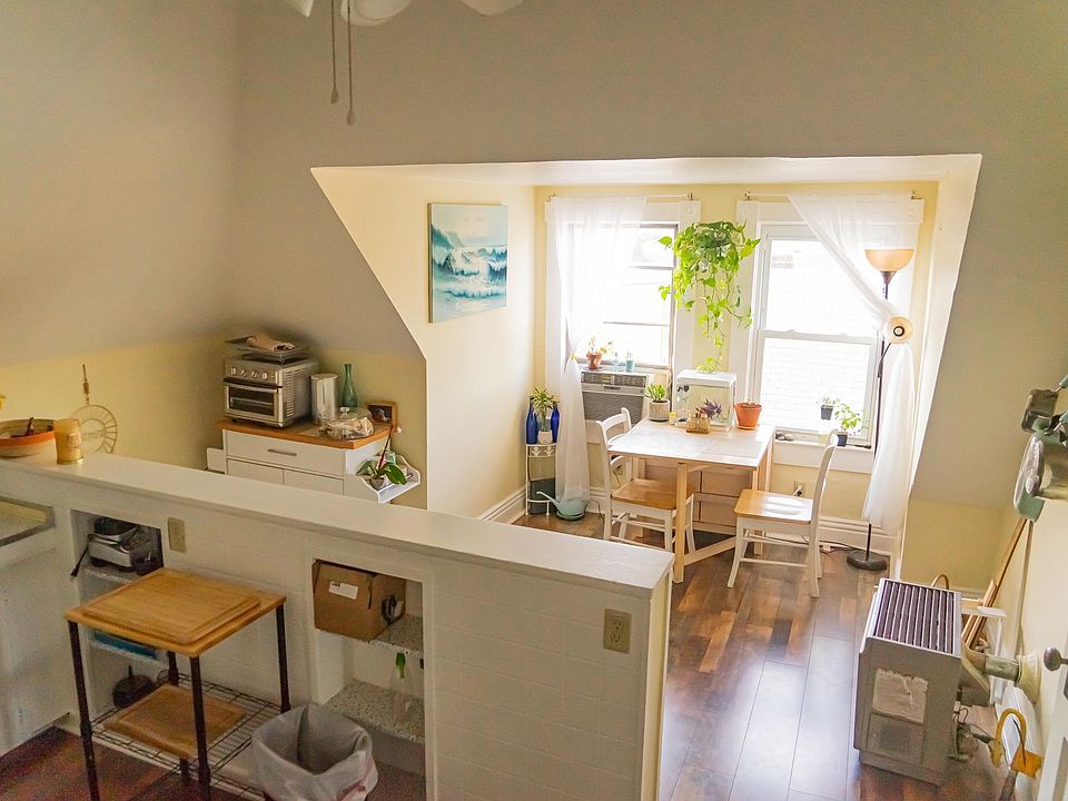 1st image of 306 Park St #3