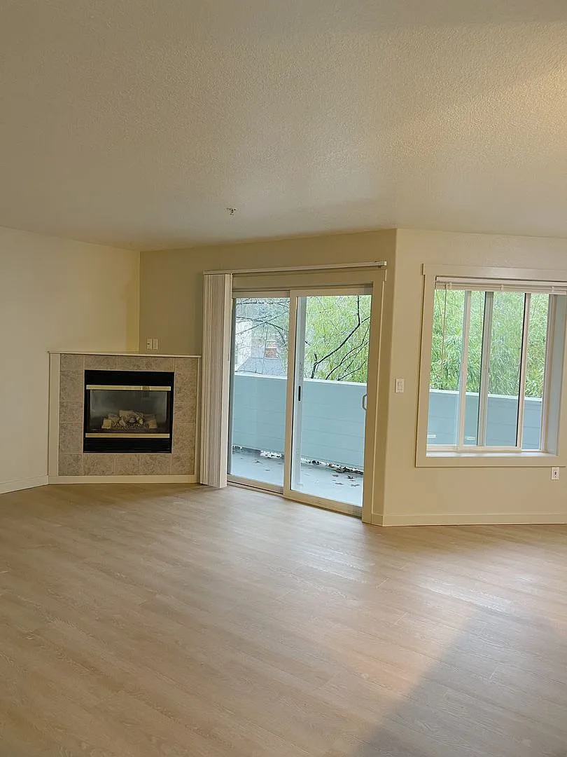 531 - Forestview Apartments — Photo 3