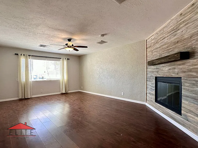 224 Larkspur St — Photo 6