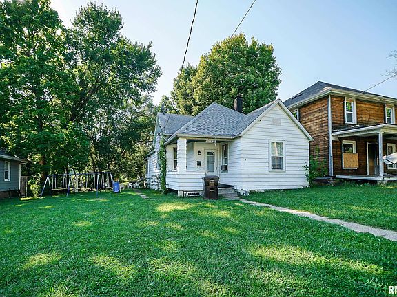 5th image of 2123 N Machin Ave
