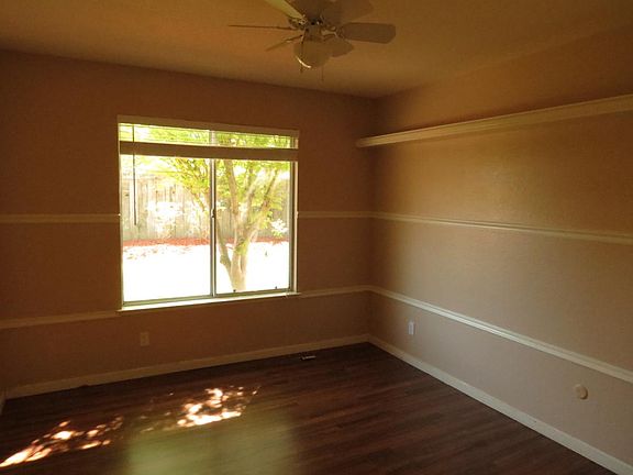 5th image of 10057 River Oaks Dr
