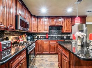 9675 Larga Dr, Dallas, TX 75220