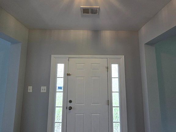5th image of 140 Brynwood St