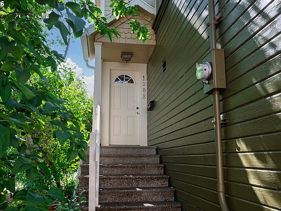 5th image of 1210 Daniels St
