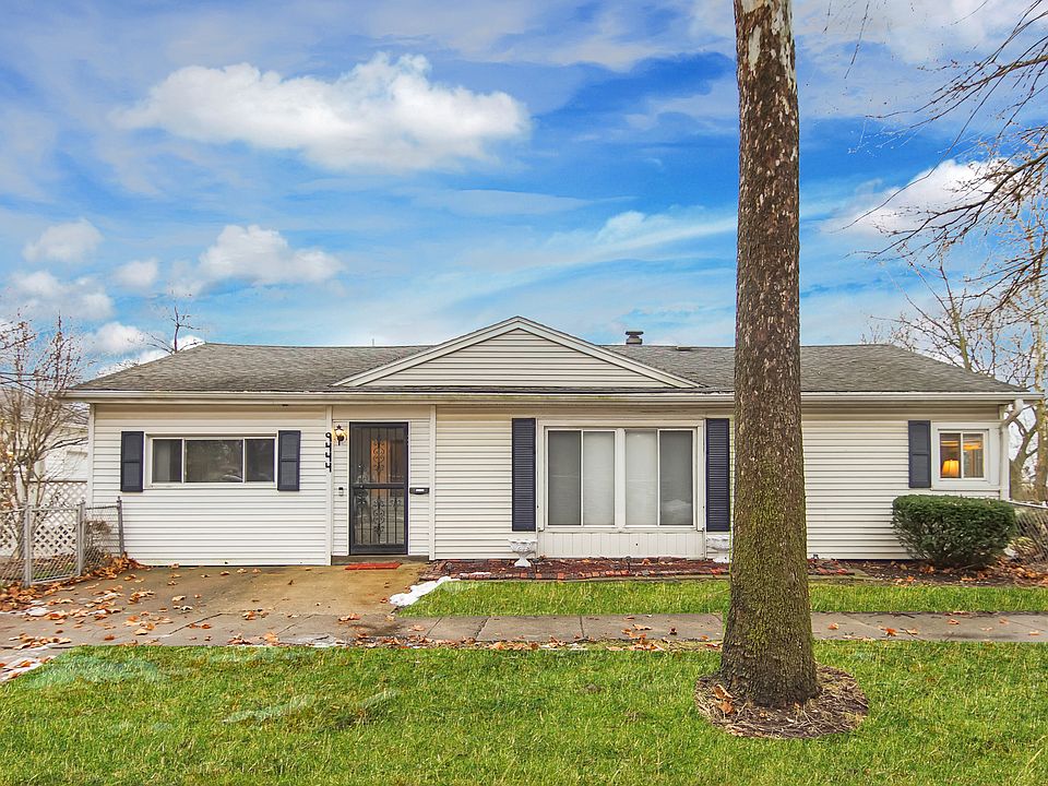 1st image of 9444 Congress Park Ave