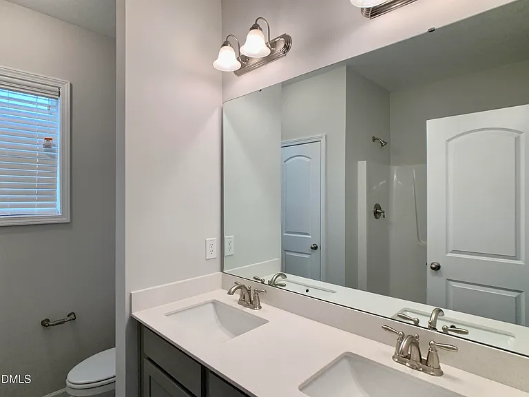 130 Henhouse Ct — Photo 10