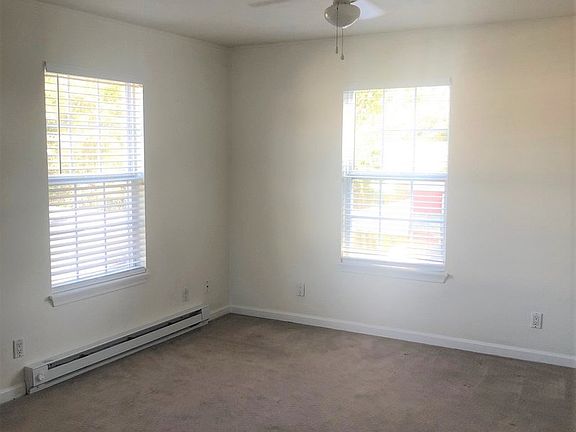 3rd image of 318 Neoma Dr