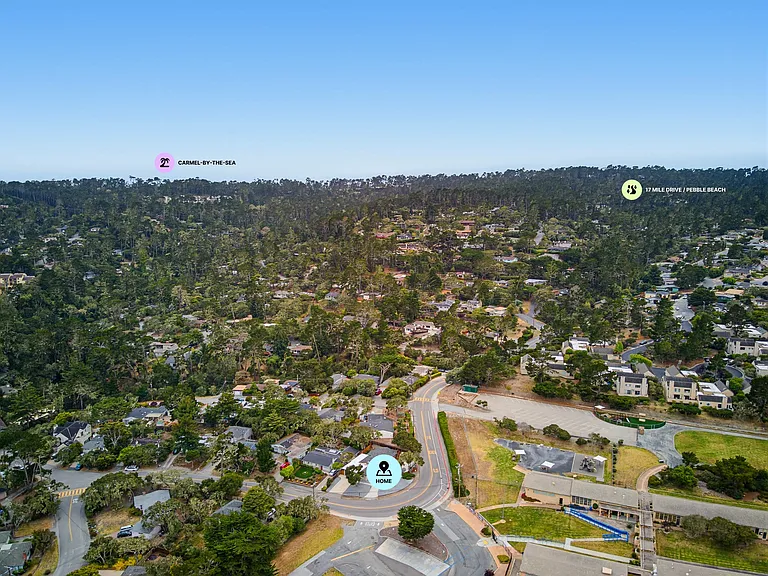 Drone view showing iconic destinations within a 10-minute drive (Pic 4)
