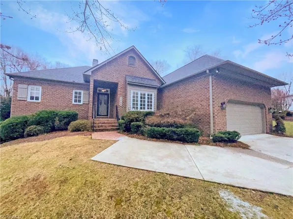 1708 Mirabeau Ct, High Point, NC 27265